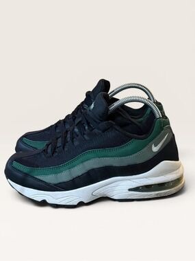Nike Air Max 95 Youth Black Pine Green Sneakers Size 6.5Y 905348-027